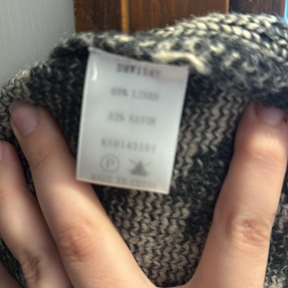 Dance & Marvel Open Front Houndstooth Cardigan - Picture 15 of 15